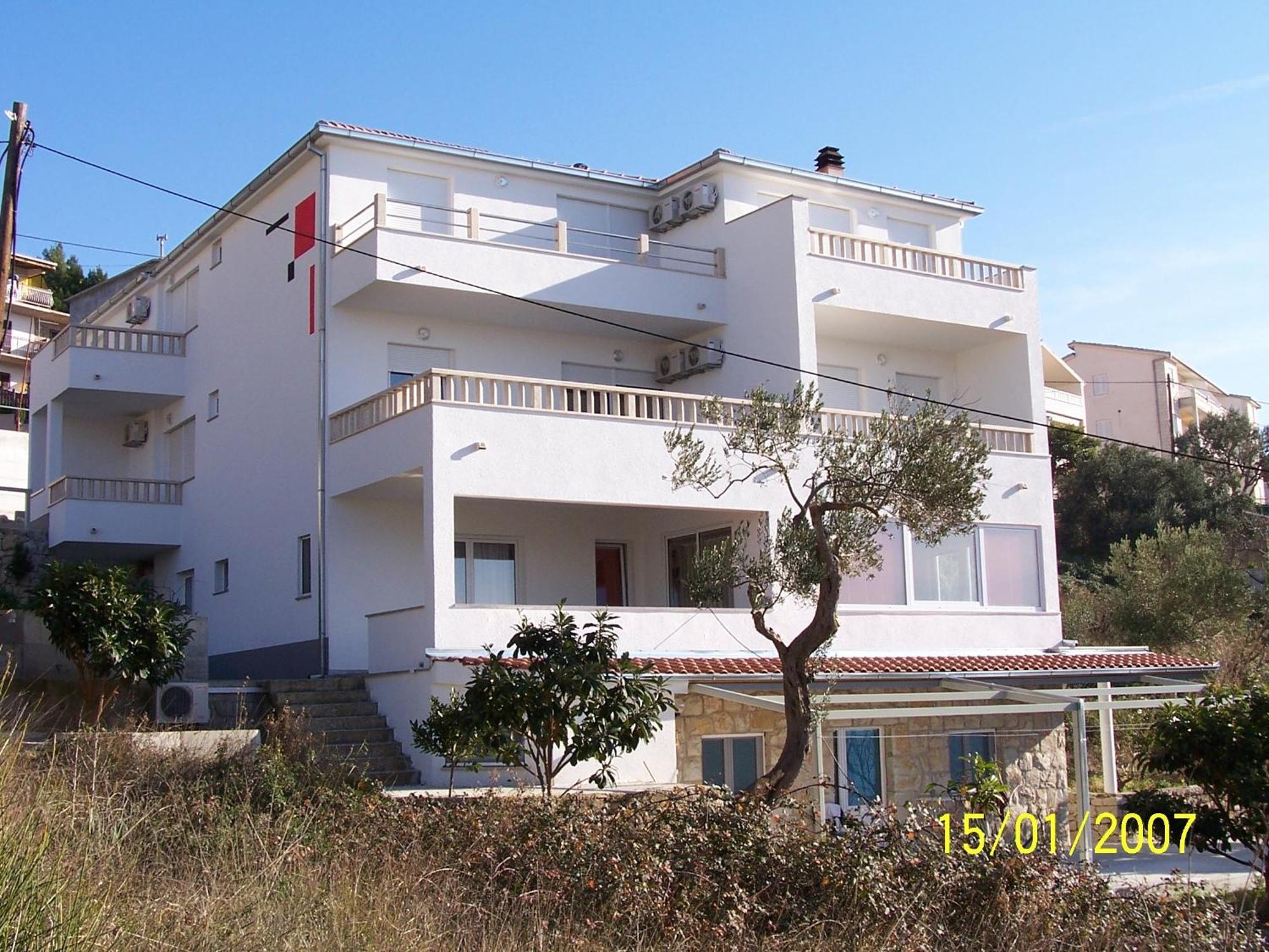 Apartments Perdijic Nemira Omiš Exteriör bild