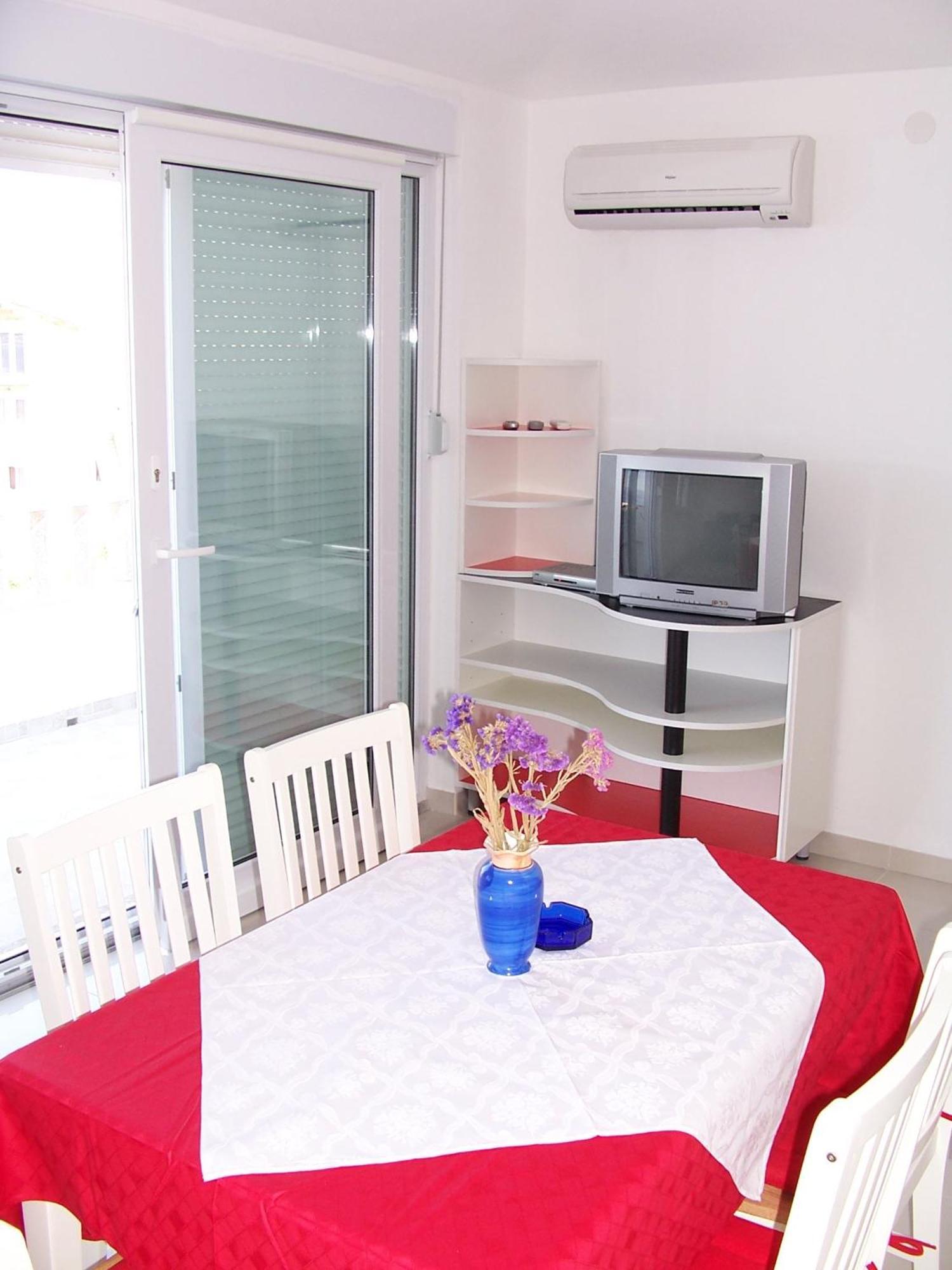 Apartments Perdijic Nemira Omiš Exteriör bild