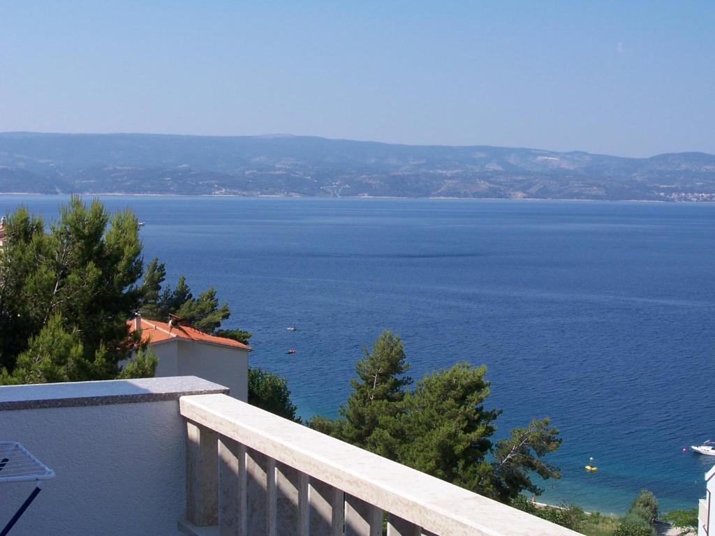 Apartments Perdijic Nemira Omiš Rum bild