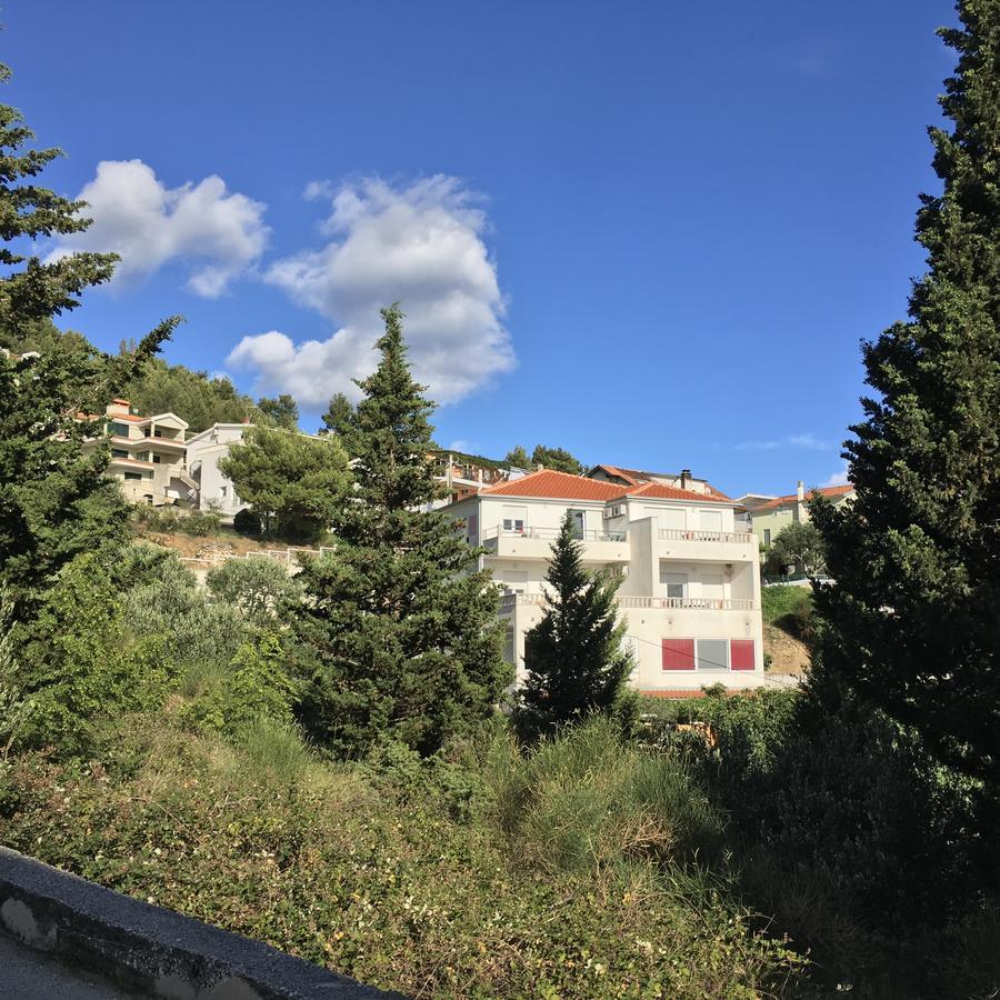 Apartments Perdijic Nemira Omiš Exteriör bild